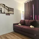 T2 Cozy & Air-conditioned, Close To Amenities *