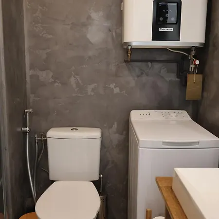 T2 Cozy & Air-conditioned, Close To Amenities Nice