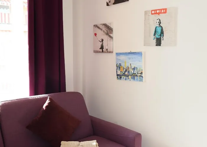 T2 Cozy & Air-conditioned, Close To Amenities