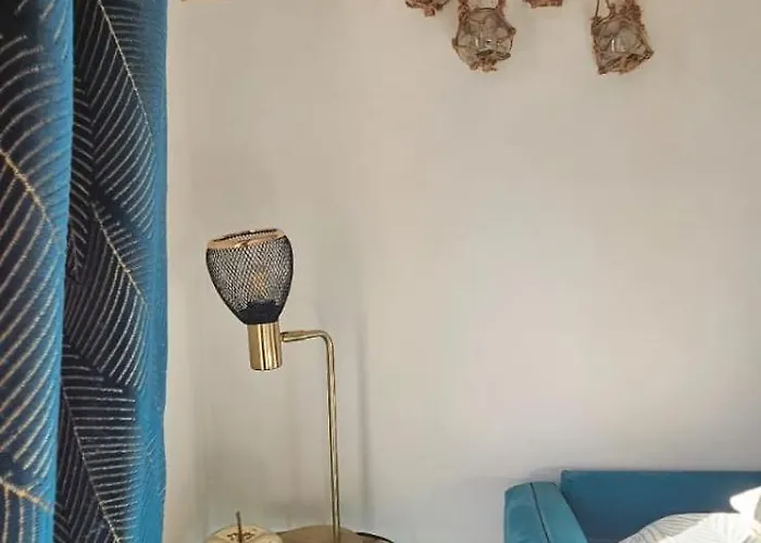 T2 Cozy & Air-conditioned, Close To Amenities アパート *